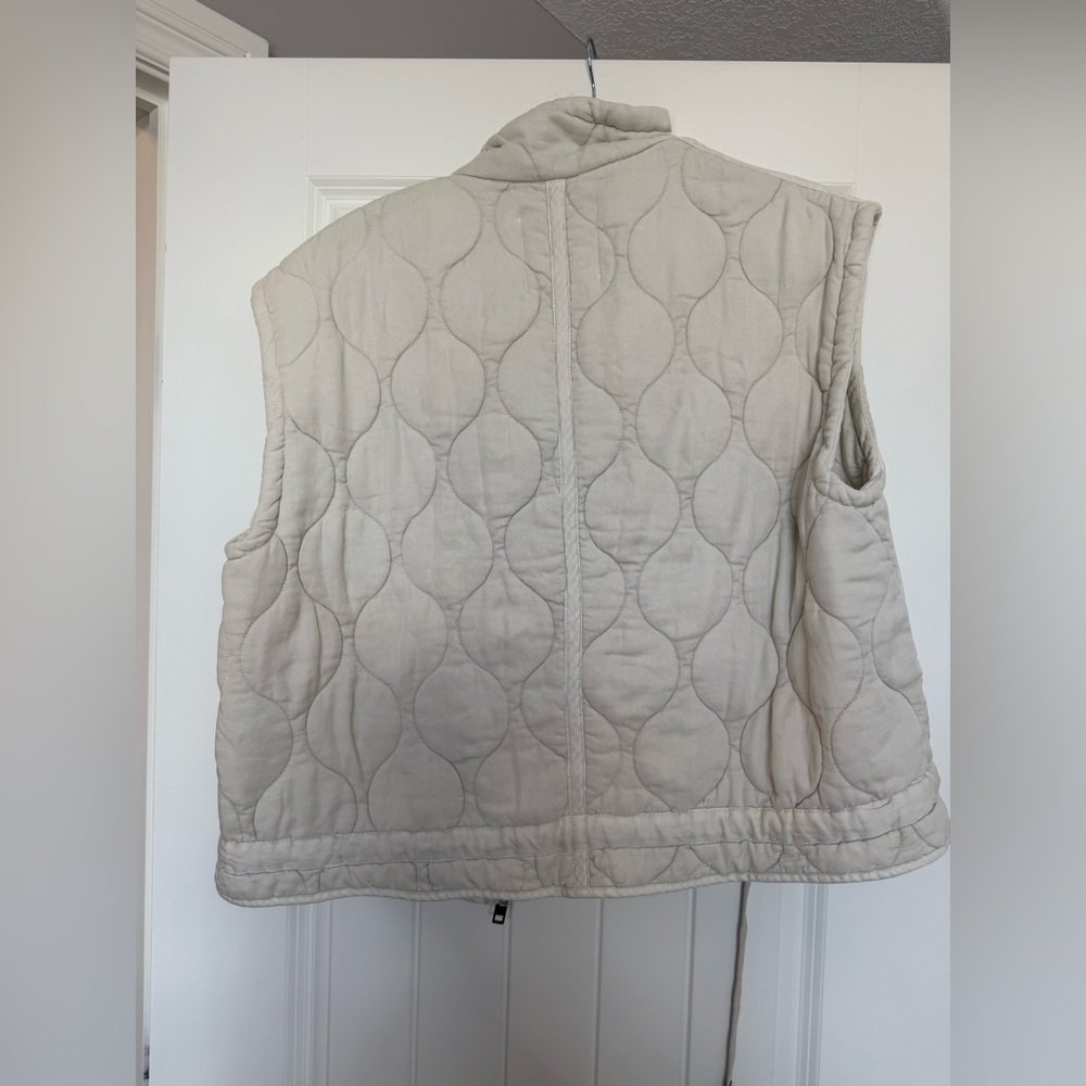 Zara quilted puffer vest - Picture 5 of 5
